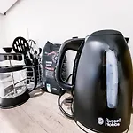 Wohnung Mit Modernem Bad, Kueche, Waschmaschine Und Trockner