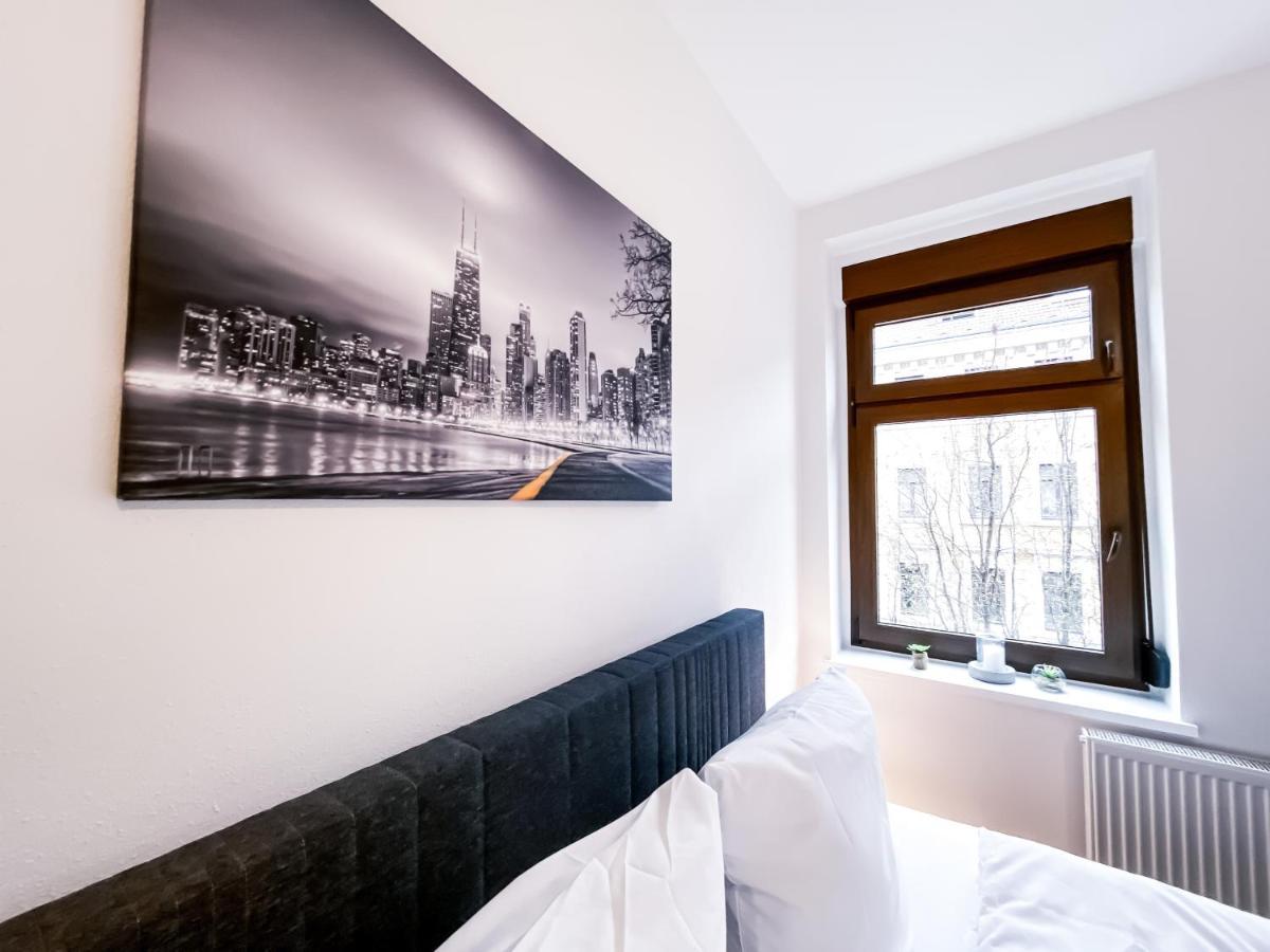 Apartment Mit Modernem Bad, Kueche, Waschmaschine Und Trockner